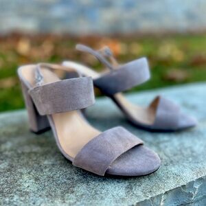 Banana Republic Women’s Suede Wedge Heels Size 7 - New